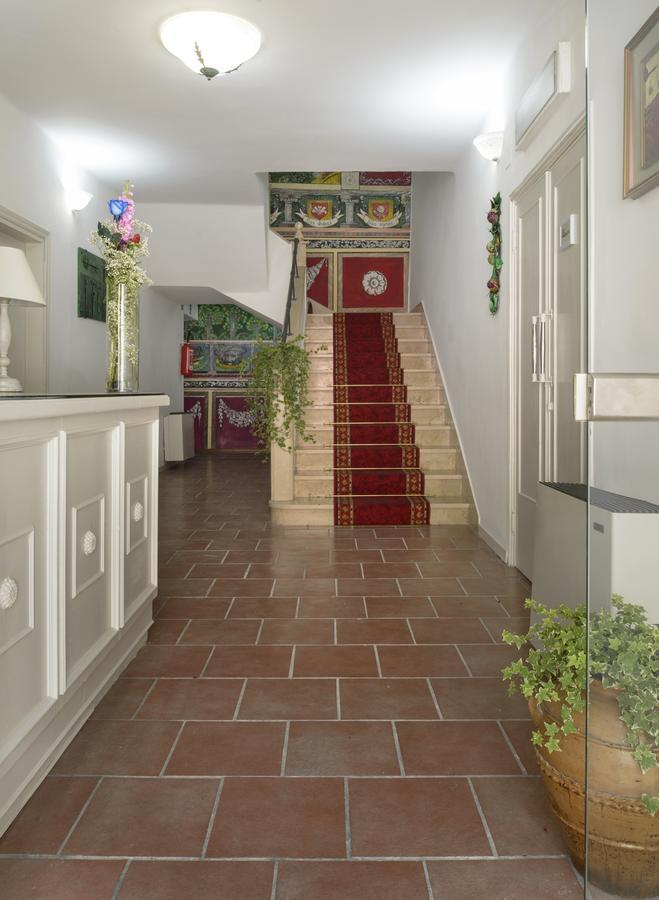 Hotel Porta Marmorea Gubbio Luaran gambar